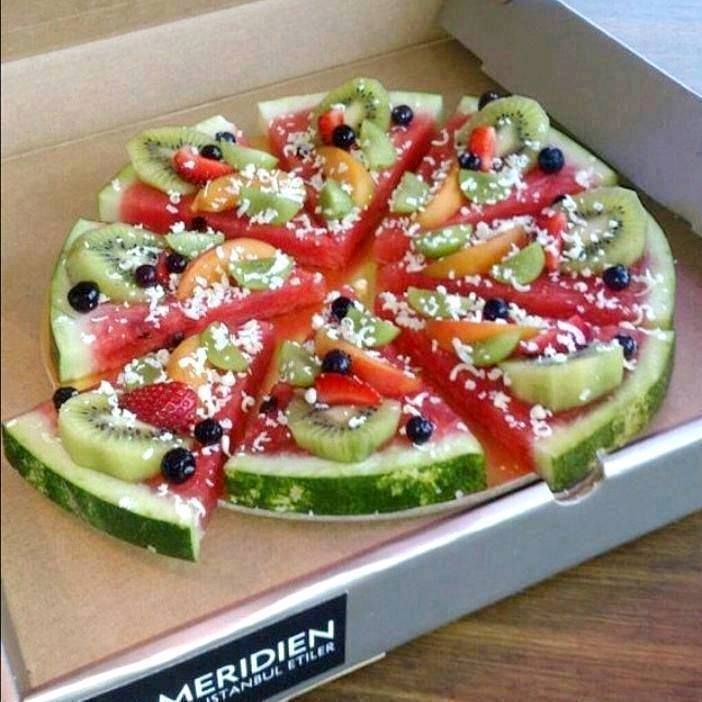 fruity pizza