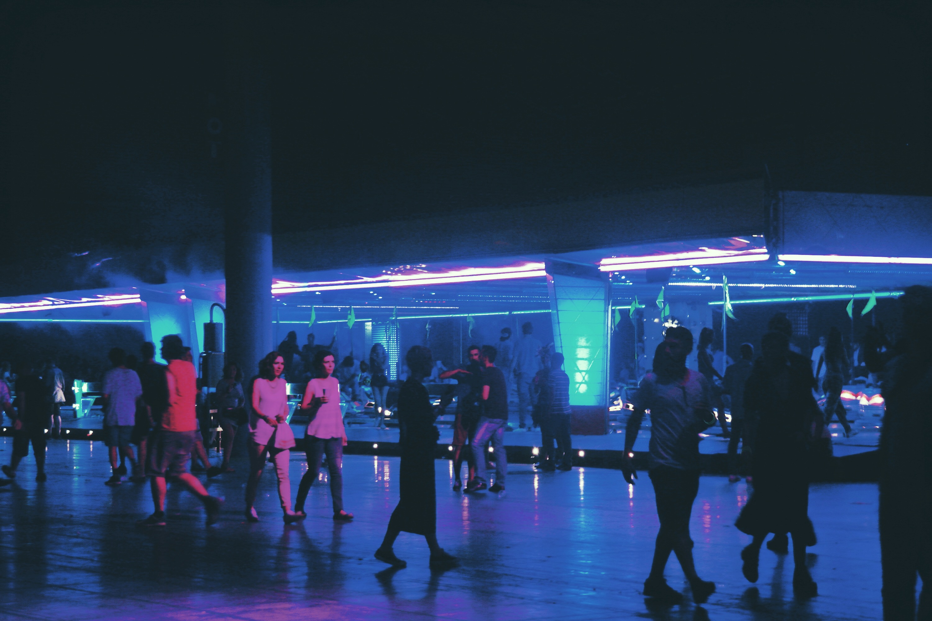 tea length flower girl dresses